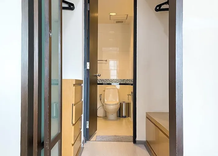 5 Mins To Bts L Large 75 Sqm L Pool And Sauna 度假居 *