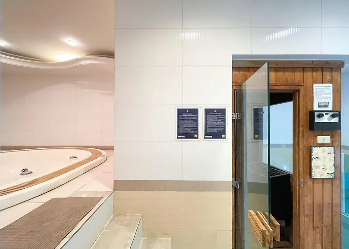 5 Mins To Bts L Large 75 Sqm L Pool And Sauna 度假居