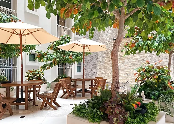 5 Mins To Bts L Large 75 Sqm L Pool And Sauna