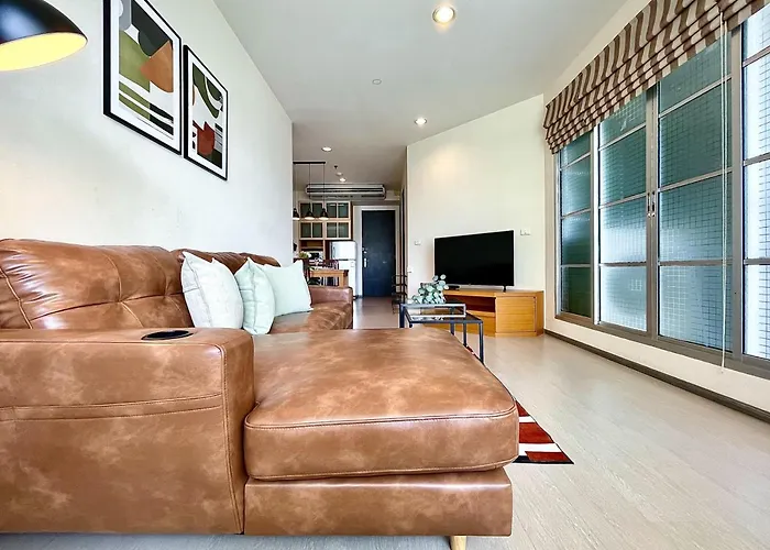 5 Mins To Bts L Large 75 Sqm L Pool And Sauna *